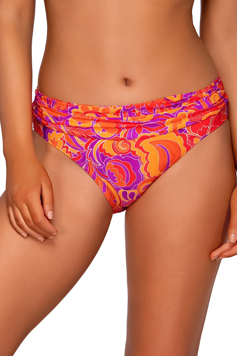 Sunsets Pele Unforgettable Bottom
