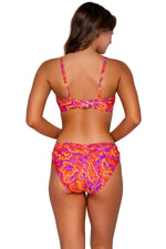 Sunsets Pele Unforgettable Bottom